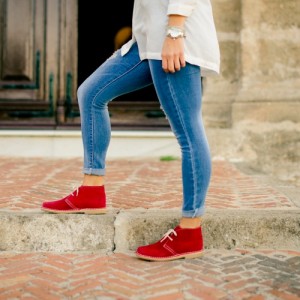 Ботинки женские красные