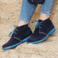Marineblaue und hellblaue Stiefel für Damen