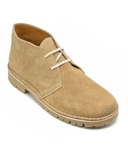 Desert boots with "Caminito del Rey" sole in sand-colored suede leather for women