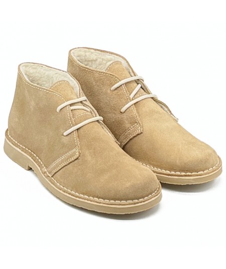 Women's sand color desert boots with shearling lining